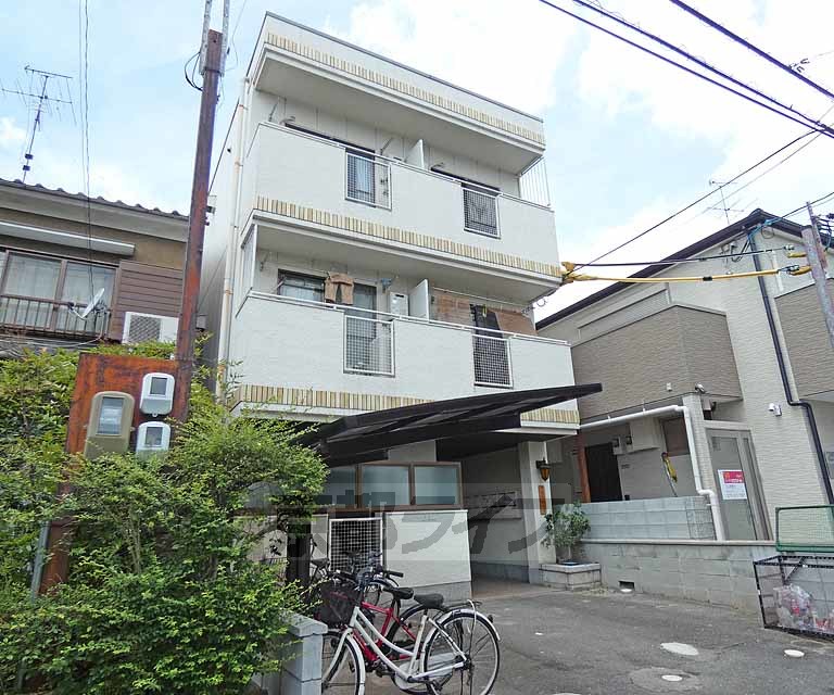 【京都市伏見区向島中之町のマンションの建物外観】