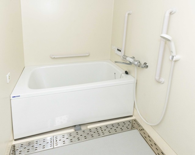 バス・シャワールーム　便利な自動お湯張り機能付きのお風呂、浴室換気乾燥機付きです