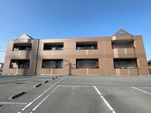 姫路市飾磨区阿成鹿古のアパートの建物外観