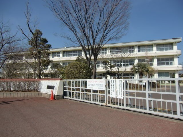 【浜松市浜名区貴布祢のマンションの小学校】