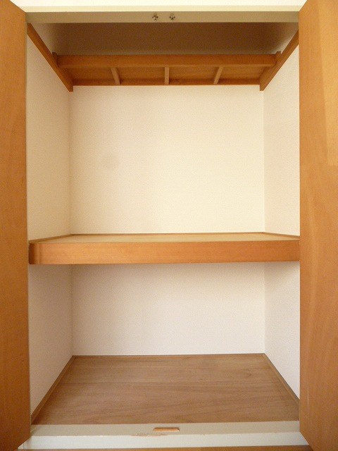 収納　別室参照