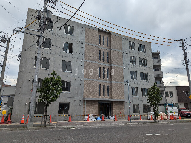 江別市野幌町のマンションの建物外観