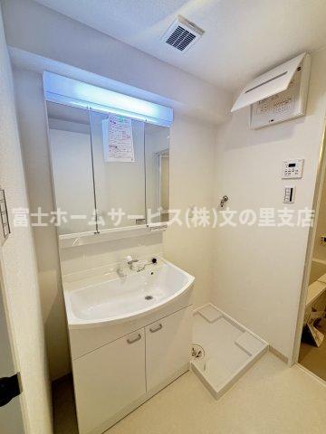 【大阪市阿倍野区松虫通のマンションの洗面設備】