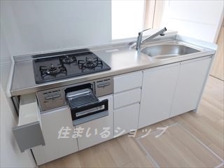 【広島市安佐北区上深川町のアパートのキッチン】