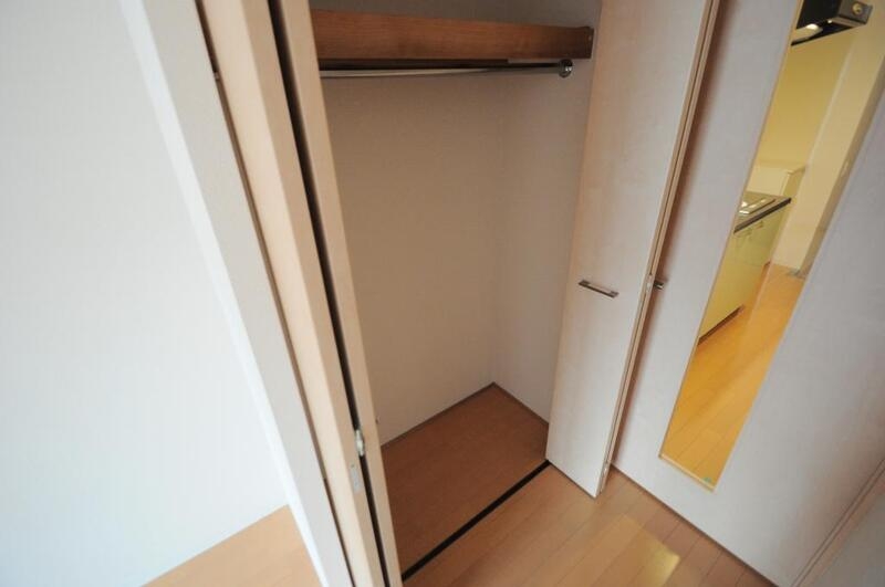 収納　お部屋の収納はこんな感じでお荷物をまとめられますね♪