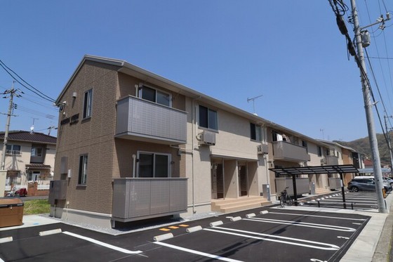岡山県岡山市北区牟佐の賃貸アパートの外観