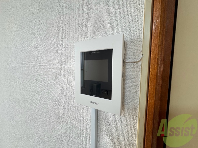 セキュリティ　ＴＶモニター付インターホンです。来客者の顔が見えるので安心！