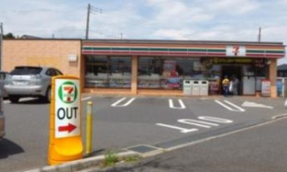 コンビニ　セブン-イレブン船橋古作３丁目店（コンビニ）まで217m