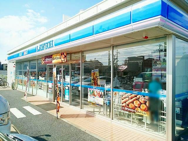 コンビニ　ローソン　稲沢小沢４丁目店（コンビニ）まで750m