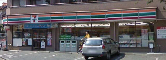 コンビニ　セブンイレブン（コンビニ）まで380m