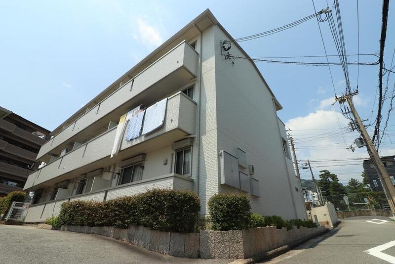 建物外観　東灘区森北町２「憩ハイツ」