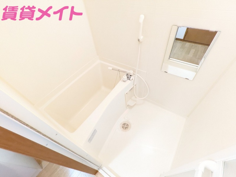 バス・シャワールーム　写真は同棟別室の写真となります。現状を優先とします