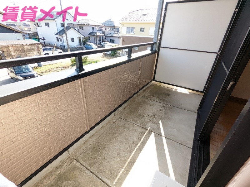 バルコニー　写真は同棟別室の写真となります。現状を優先とします