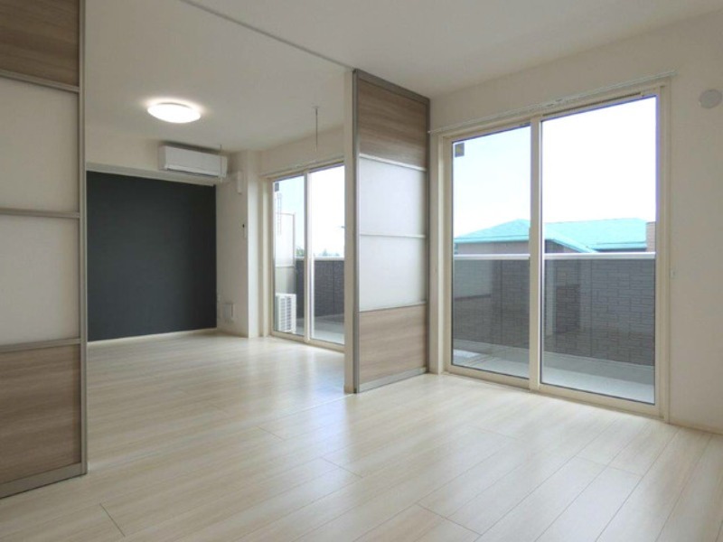 居室・リビング　図面と現状に相違がある場合には現状を優先