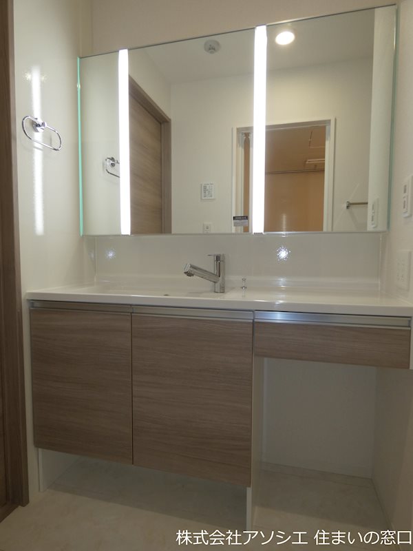 洗面設備　シャンプードレッサー