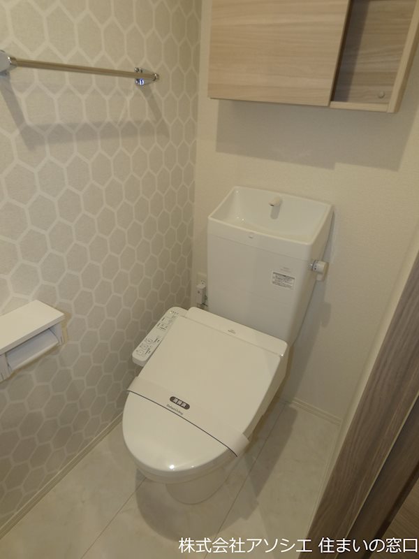 トイレ　ウォシュレット便座