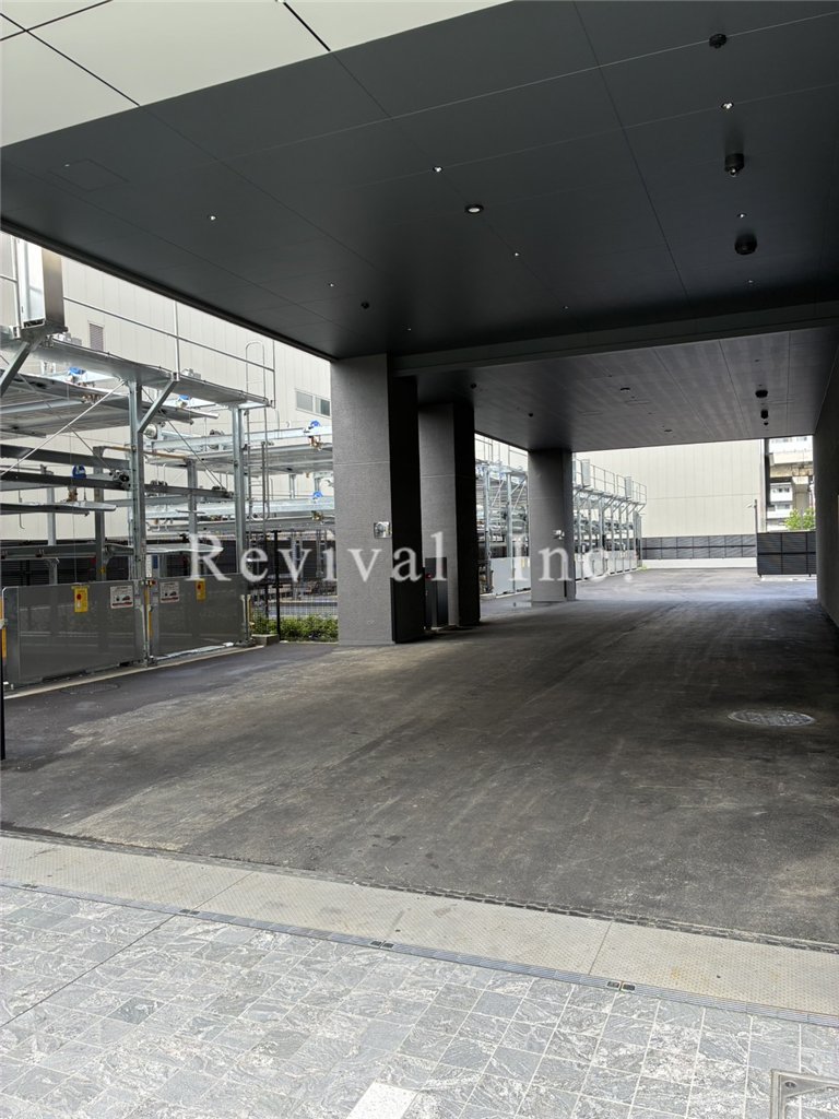 駐車場　大型の駐車場ございます