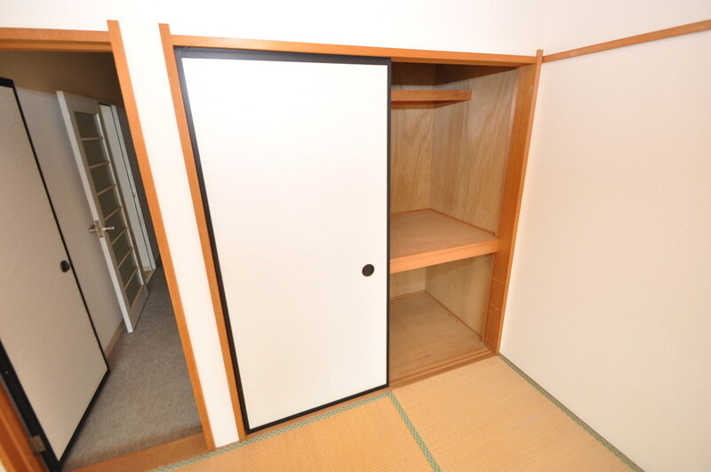 収納　もちろん収納スペースも確保。お部屋がスッキリ片付きますね。