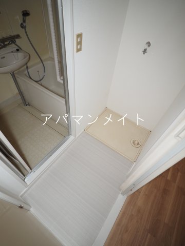 その他設備　室内洗濯機置場です