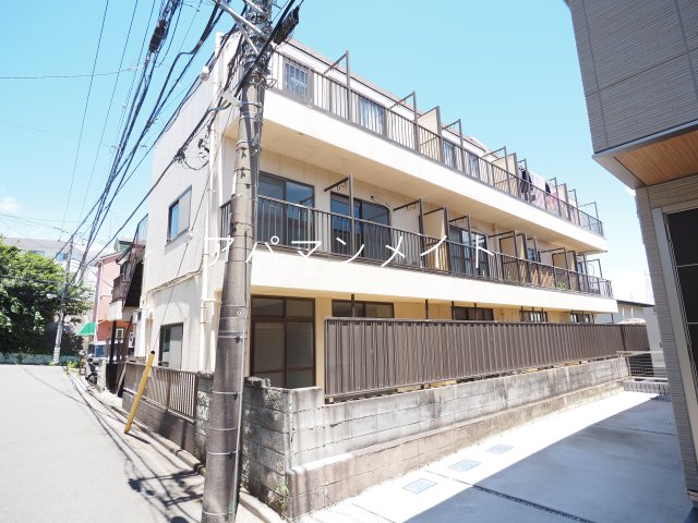 建物外観　落ち着いた雰囲気の外観です