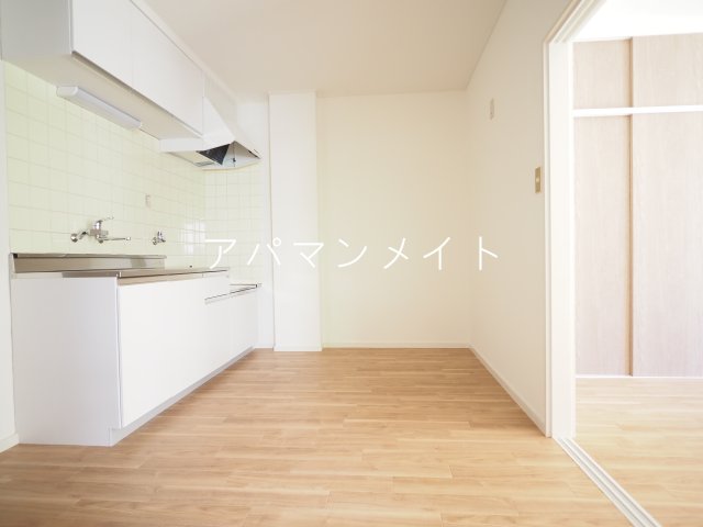 居室・リビング　使いやすいダイニングキッチンです