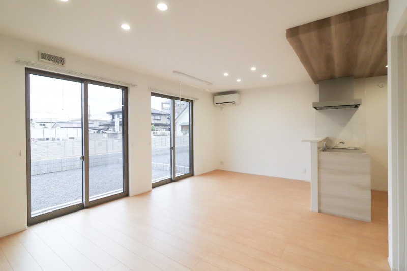 居室・リビング　図面と現状に相違がある場合には現状を優先