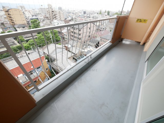 バルコニー　お洗濯にも便利なバルコニー付き