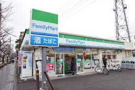 コンビニ　ファミリーマート 東大曽根町店（コンビニ）まで143m