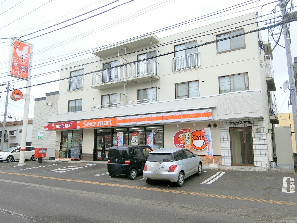 コンビニ　セイコーマート南郷通16丁目店（コンビニ）まで215m