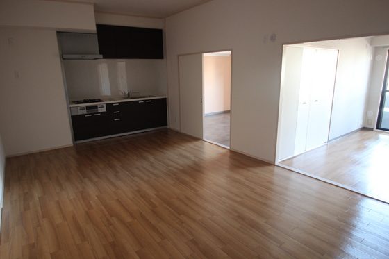 居室・リビング　※別部屋の写真です