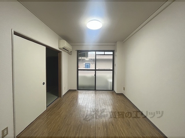 居室・リビング　洋室