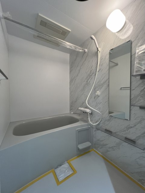 バス・シャワールーム　同物件別号室の写真です。