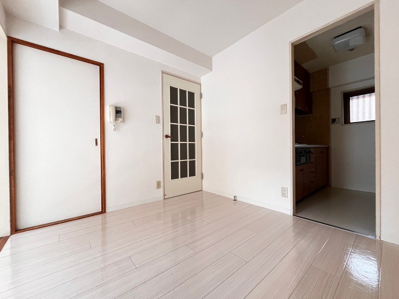 居室・リビング　※別部屋参考写真