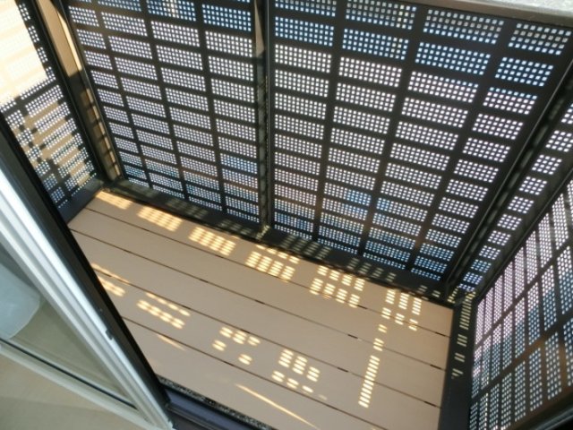 バルコニー　バルコニー