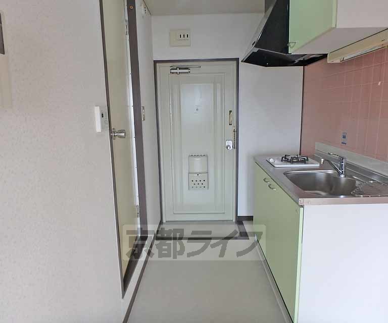 その他部屋・スペース　玄関から廊下にかけて