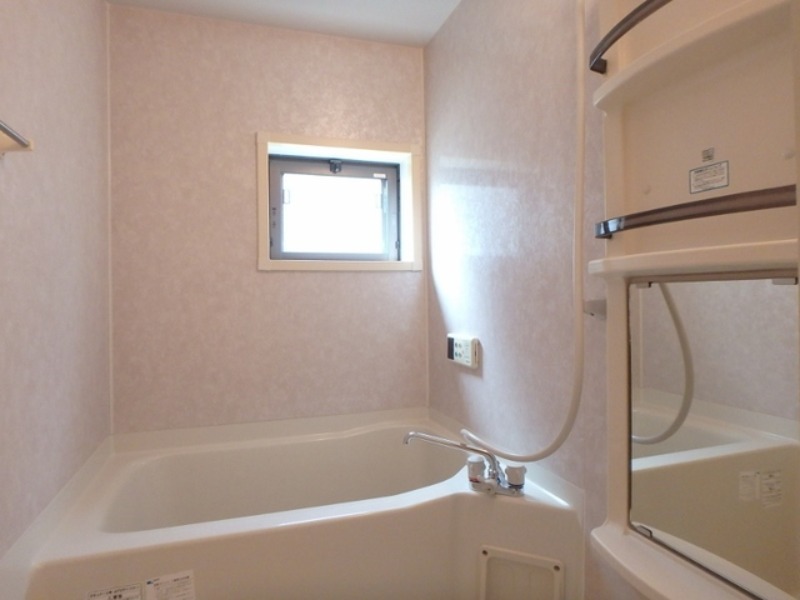 バス・シャワールーム　図面と現状に相違がある場合には現状を優先．．．