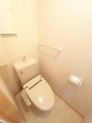 トイレ　ゆったりとした空間のトイレです