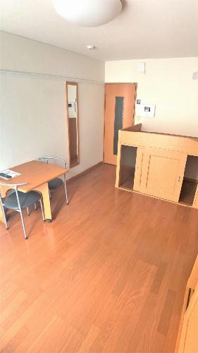 その他部屋・スペース　1階フローリング2階じゅうたん