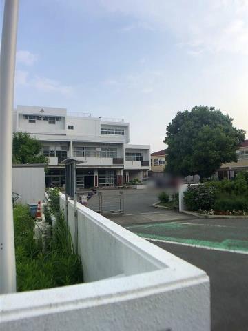 中学校　横浜市立栗田谷中学校（中学校）まで640m