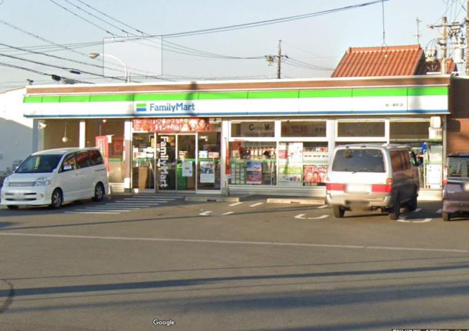 コンビニ　ファミリーマート（コンビニ）まで2900m