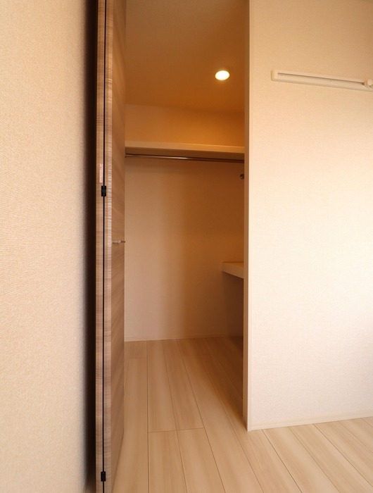 収納　ウォークインクローゼット