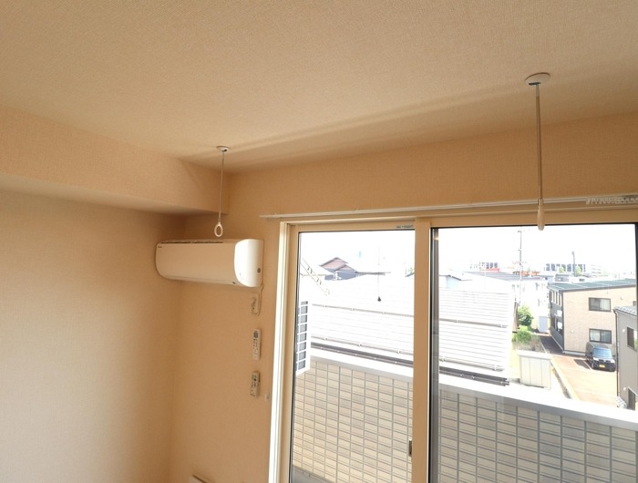 その他設備　室内物干し