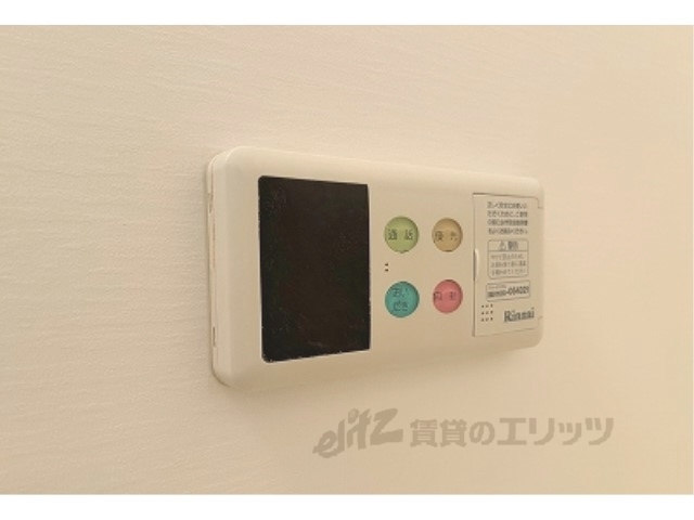 その他設備　給湯器リモコン