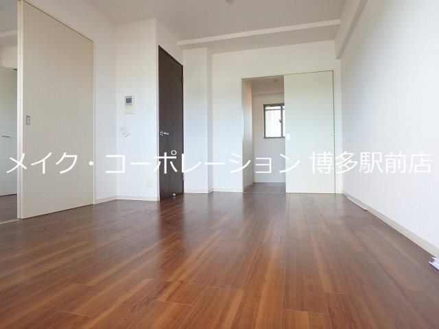 居室・リビング　※白い床の場合もあります