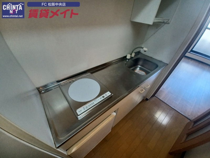 キッチン　同型参考写真