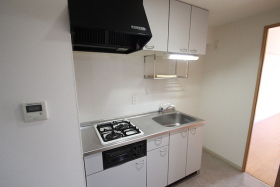 キッチン　※別部屋の写真です