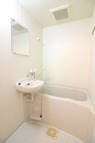 洗面設備　忙しい朝には欠かせない洗面所です