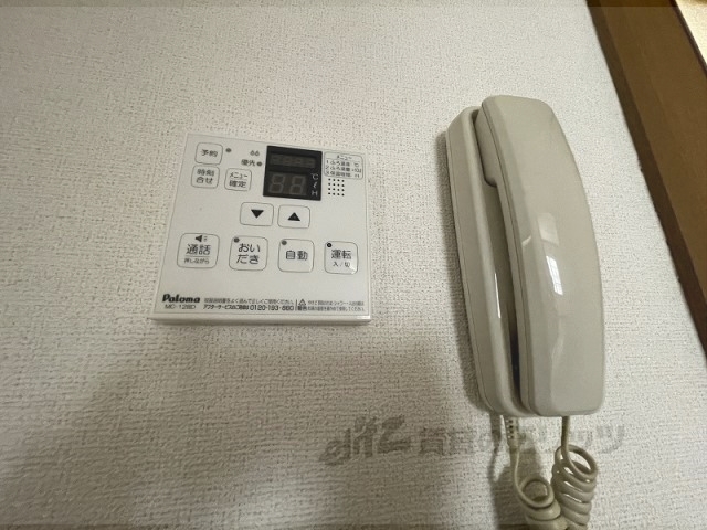 その他設備　リビングの壁