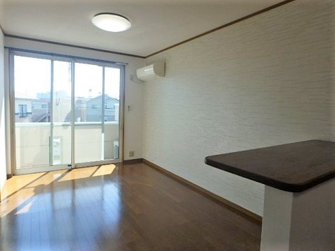 居室・リビング　※現況優先