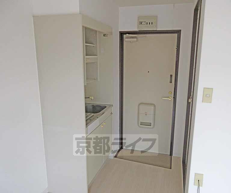 玄関　玄関周りも余裕あります